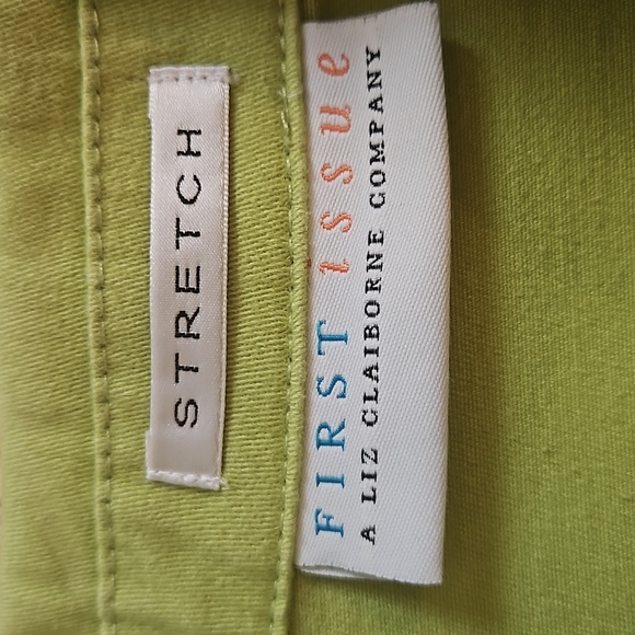 First Issue A Liz Claiborne Co Stretch Fitted Button-Up Soft Denim Jacket - Picture 3 of 10